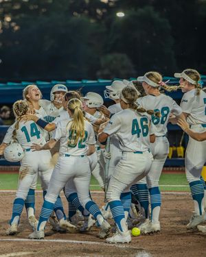 Image post by @uncwsoftball on Instagram