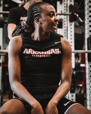 Image post by @RazorbackWBB on Twitter