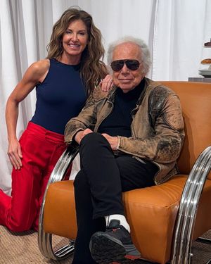 Image post by @dylanscandybar on Instagram