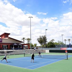 Image post by @usta on Instagram