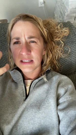 Video post by @momchats on TikTok