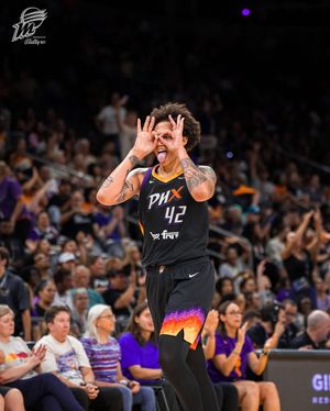 Image post by @phoenixmercury on Instagram