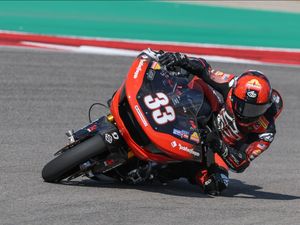 Image post by @motoamerica on Instagram