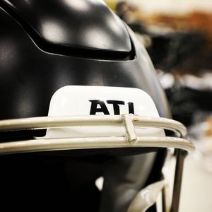 Image post by @riddellsports on Instagram