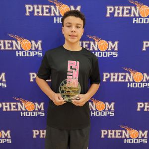 Image post by @phenom_hoops on Instagram