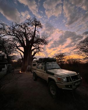 Image post by @mud_dust_overlanding on Instagram