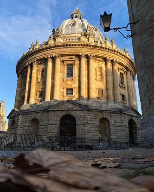 Image post by @oxford_uni on Instagram