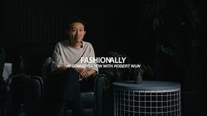 Video post by @fashionallytdc on YouTube