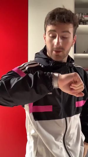 Video post by @leoucifero on TikTok