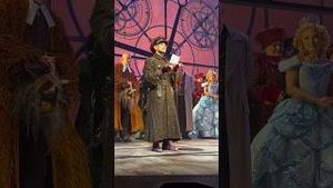 Video post by @wicked_musical on YouTube