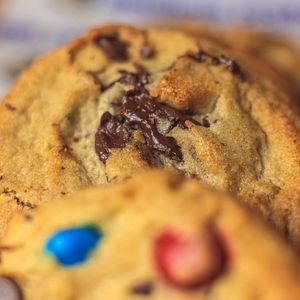 Image post by @insomniacookies on Instagram