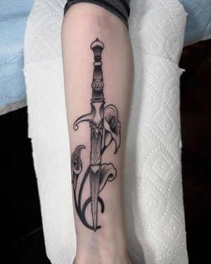 Image post by @jessfoxtattoos on Instagram