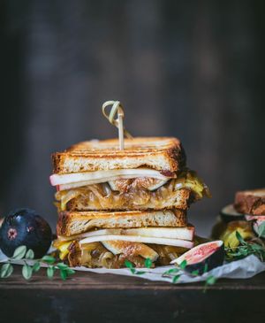 Image post by @crowded_kitchen on Instagram