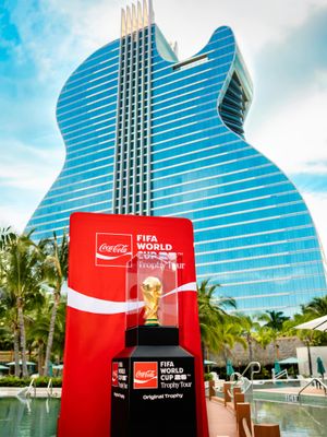 Image post by @hardrockholly on Instagram