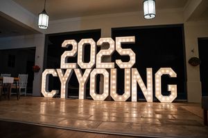 Image post by @Pirates on Twitter