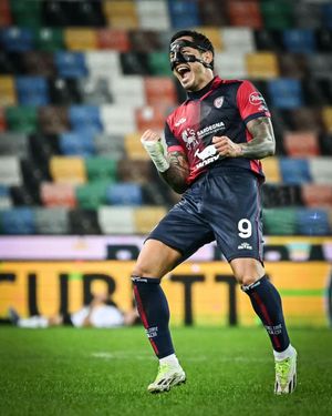 Video post by @cagliaricalcio on TikTok