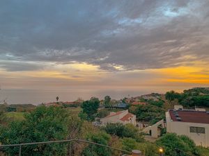 Image post by @PepperdineWaves on Twitter