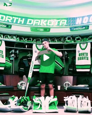 Image post by @undmhockey on Instagram