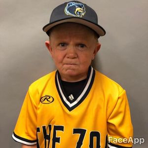 Image post by @KzooGrowlers on Twitter