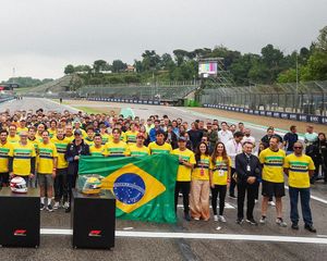 Image post by @schecoperez on Instagram