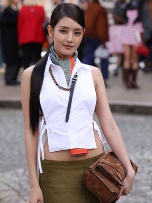 Image post by @ellemenhk on Instagram