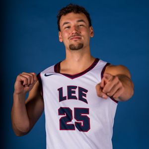 Image post by @leeumbb on Instagram
