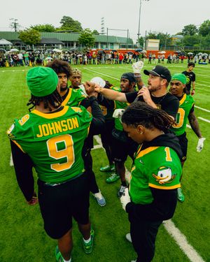 Image post by @oregonfootball on Instagram