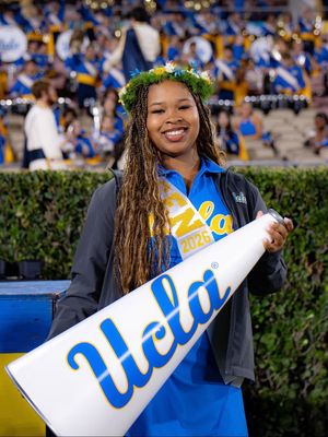 Image post by @uclaspiritsquad on Instagram