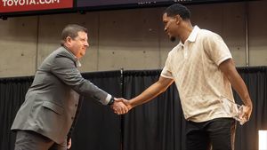 Image post by @du_mhoops on Instagram