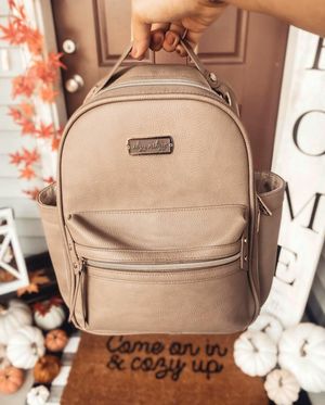 Image post by @itzyritzy on Instagram