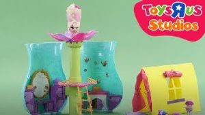 Video post by @toysrus on YouTube