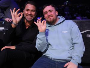 Image post by @MatchroomBoxing on Twitter