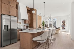 Image post by @samgrayrealestate on Instagram