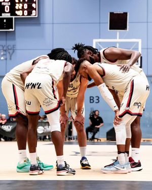 Image post by @bristolflyers on Instagram