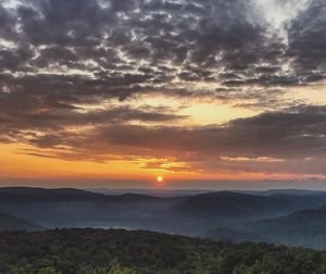 Image post by @drsquatch on Instagram