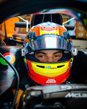 Image post by @McLarenF1 on Twitter