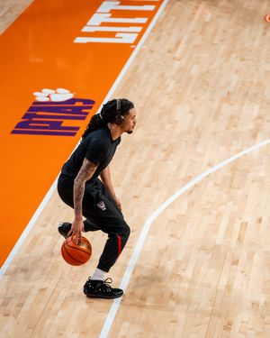 Image post by @packmensbball on Instagram