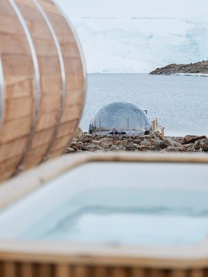 Image post by @white.desert.antarctica on Instagram