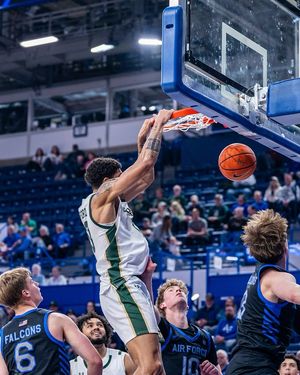 Image post by @csumbasketball on Instagram