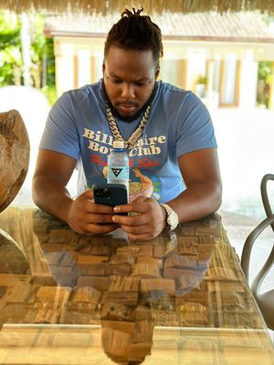 Image post by @27vladdyjr on Twitter