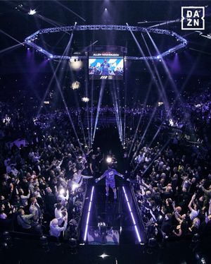 Image post by @daznboxing on Instagram