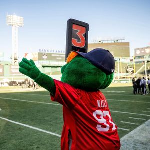 Image post by @wallyredsox on Instagram