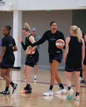 Image post by @phoenixmercury on Instagram