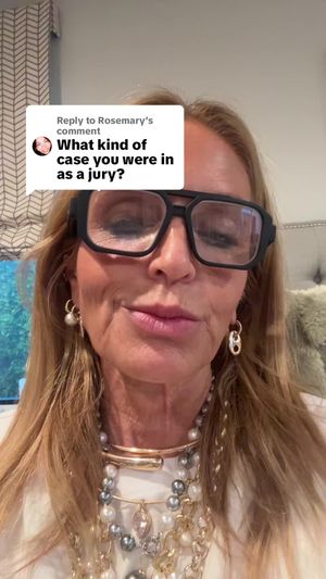 Video post by @shop.with.caroline on TikTok