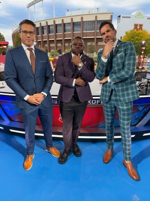 Image post by @mattleinartqb on Instagram