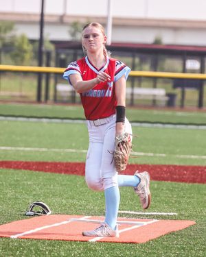 Image post by @softballyouth on Instagram