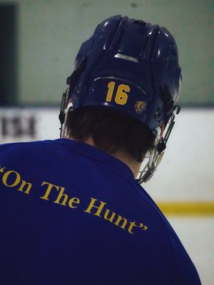 Image post by @jwumenshockey on Instagram