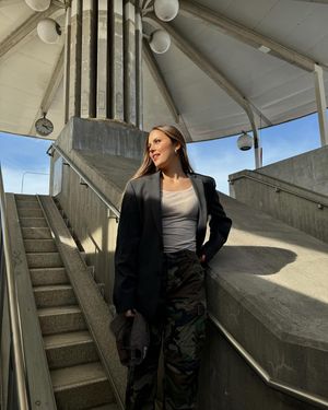Image post by @linthesinger on Instagram