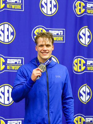 Image post by @gatorsswimdv on Instagram