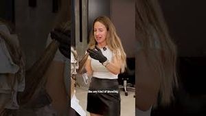 Video post by @schwarzkopfprofessionalusa on YouTube